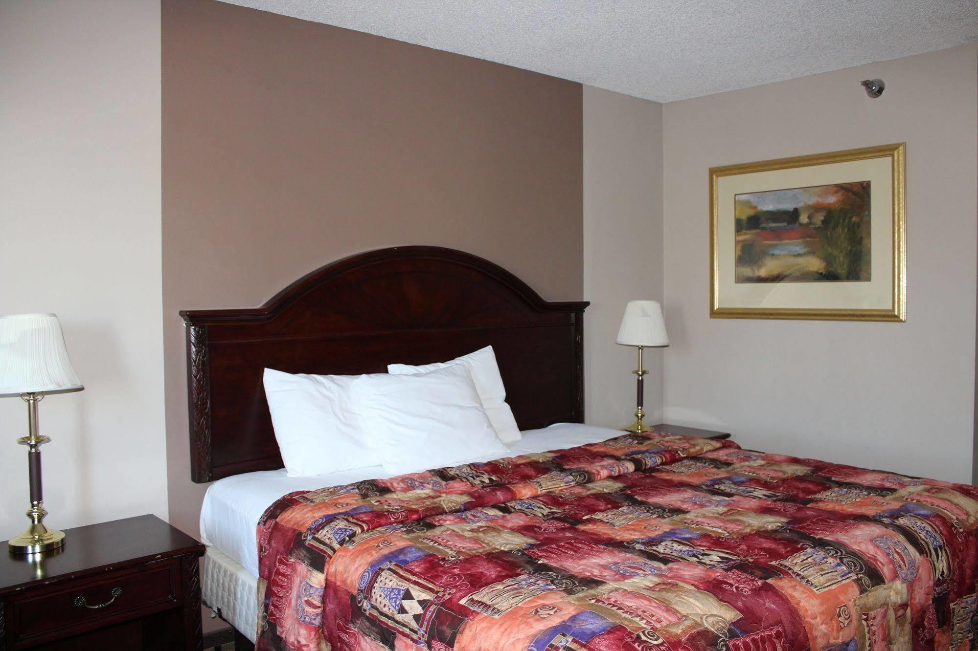 Coratel Inn And Suites Maple Grove Eksteriør billede
